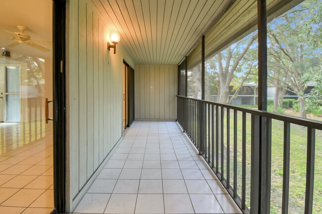 Building Photo - 38 Tarragona Ct