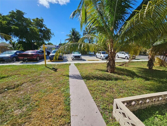 Building Photo - 1723 Liberty St