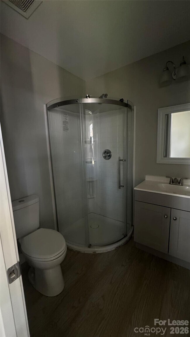 Building Photo - 286 Melrose Dr SW