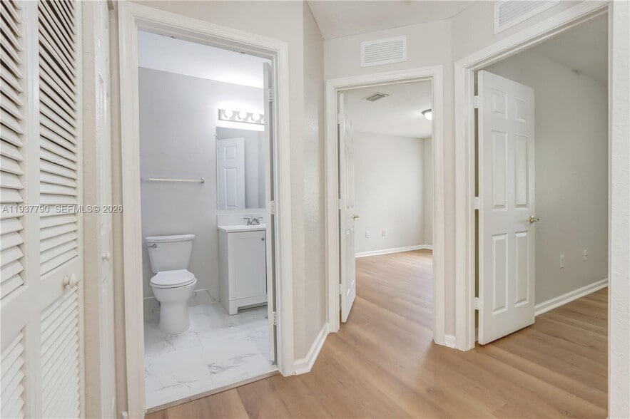 Building Photo - 2830 SW 83rd Ter