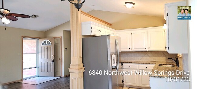 Building Photo - 6840 NW Willow Springs Dr