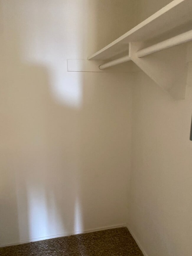 Building Photo - 1 Bed - 1 Bath Single Story Condo; 2nd floor unit in Pacific Beach