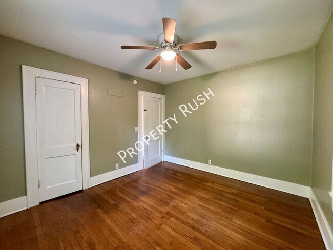 Building Photo - 4502 S Choctaw Dr