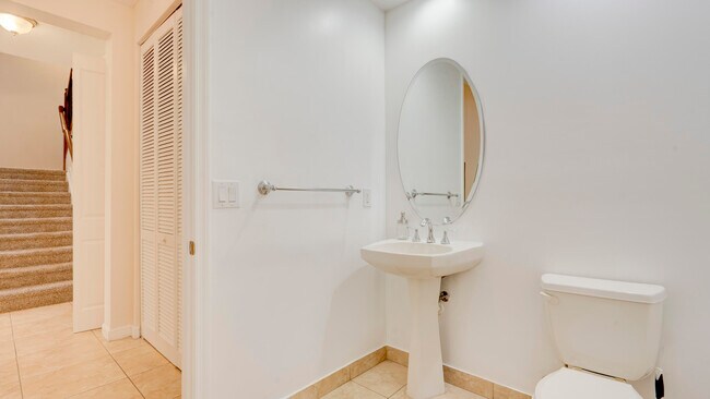 Building Photo - 3055 NW 126th Ave