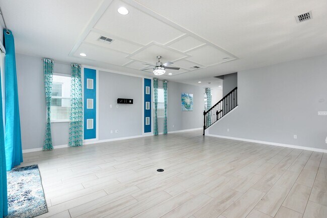 Building Photo - PRATICALLY BRAND NEW HOME IN GATED COMMUNITY!
