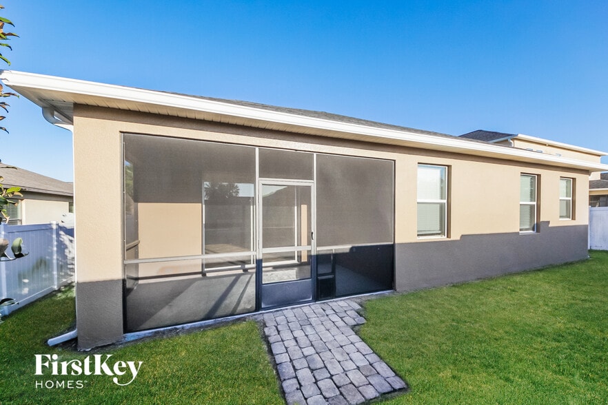 Building Photo - 1958 Pantheon Dr