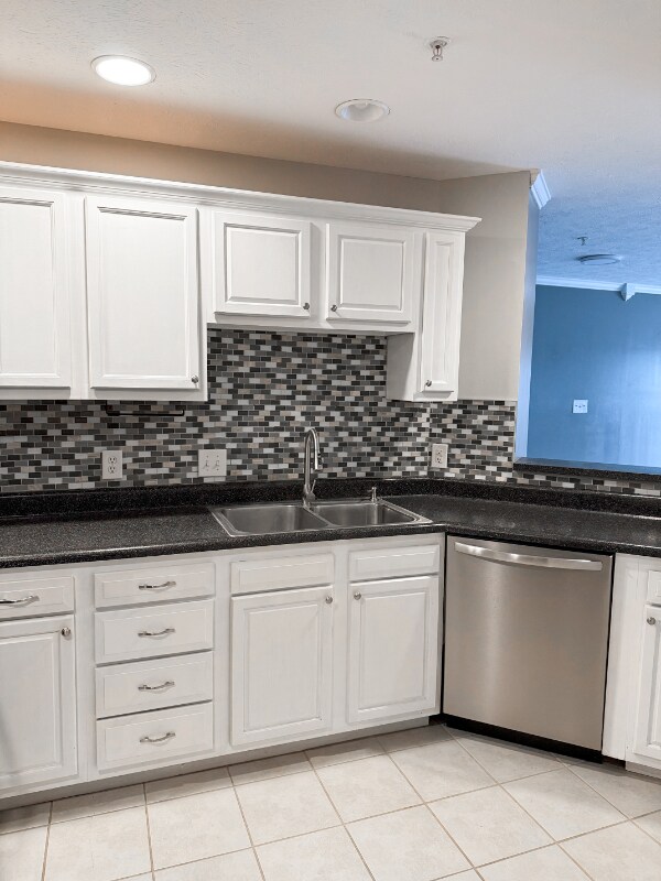 Building Photo - 1469 Royal Reserve Way