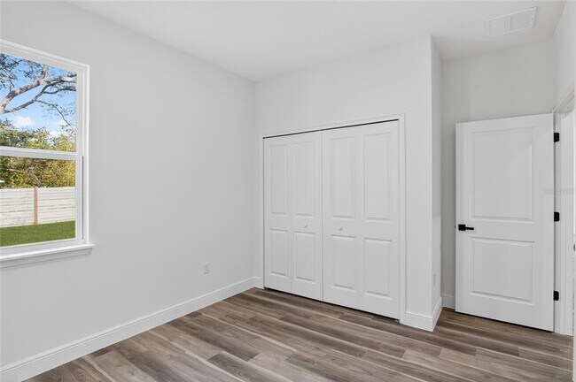 Building Photo - 8162 N Maltese Dr