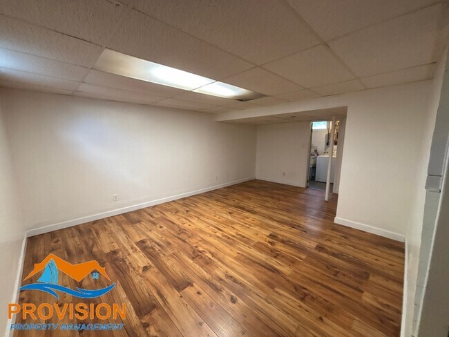 Building Photo - 463 Long Towne Ct
