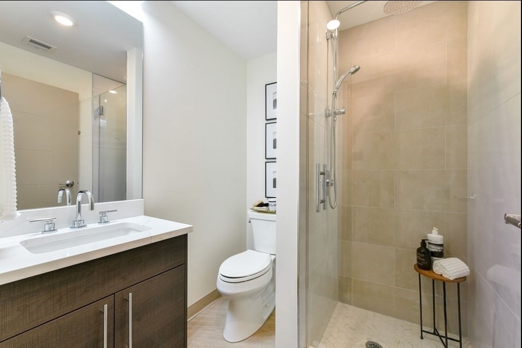 Building Photo - 400 Dorchester St