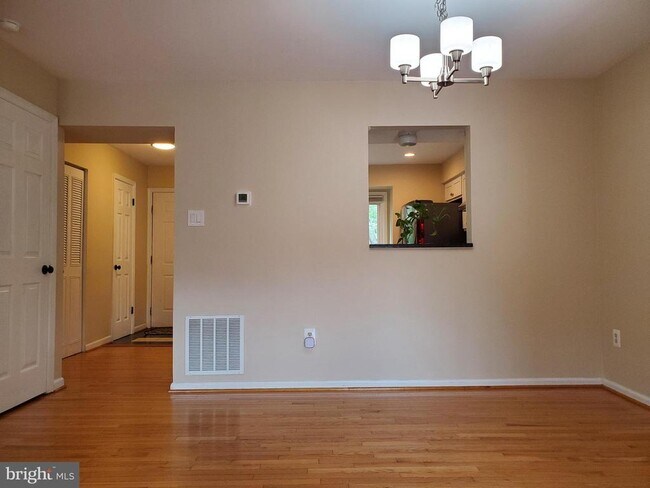 Building Photo - 14920 Forest Landing Cir