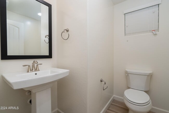 Building Photo - 4015 S Pecan Dr