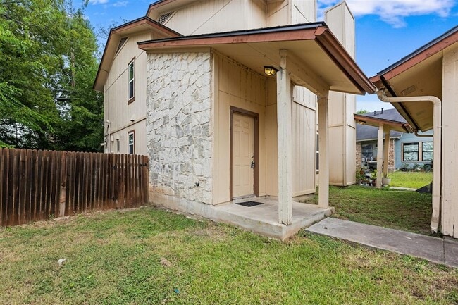 Building Photo - 1805 Rawhide Loop