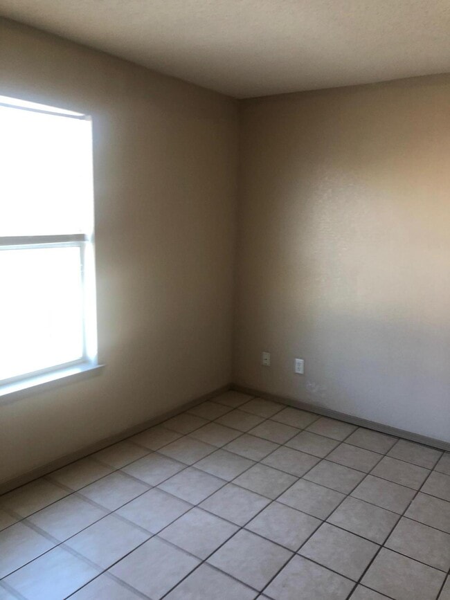 Building Photo - 4069 Tierra Venado Dr