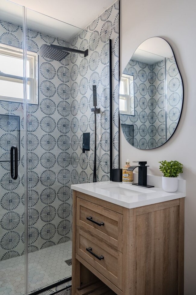 Building Photo - 6407 Richard St