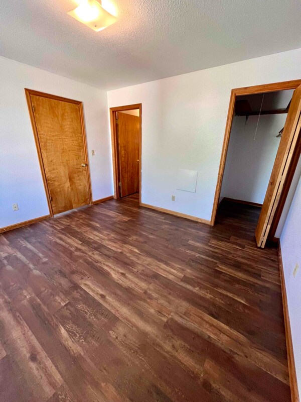 Building Photo - 104 High St