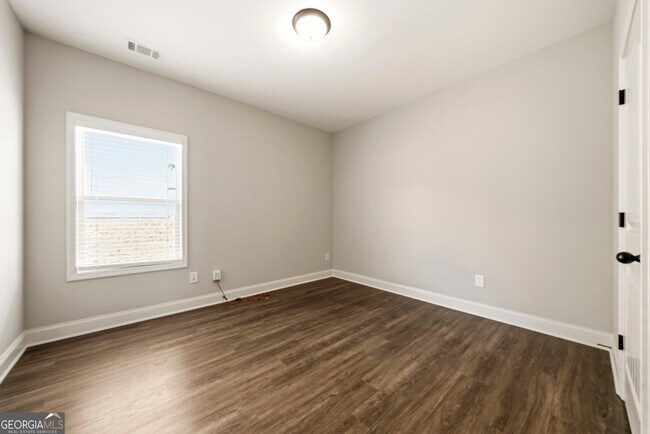 Building Photo - 54 Holsteiner Ln