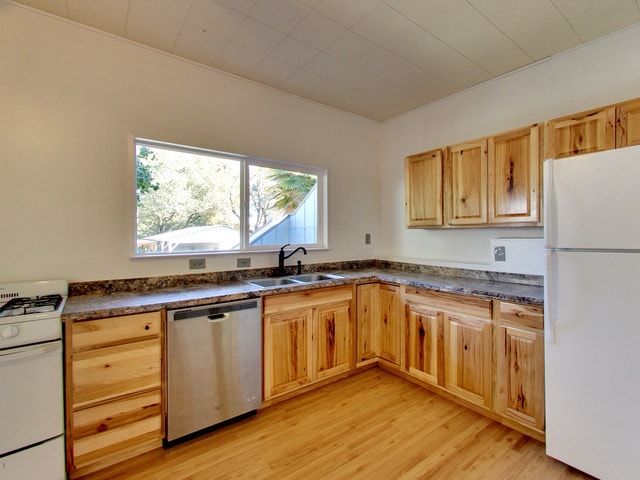 Building Photo - 945 Midpine Way