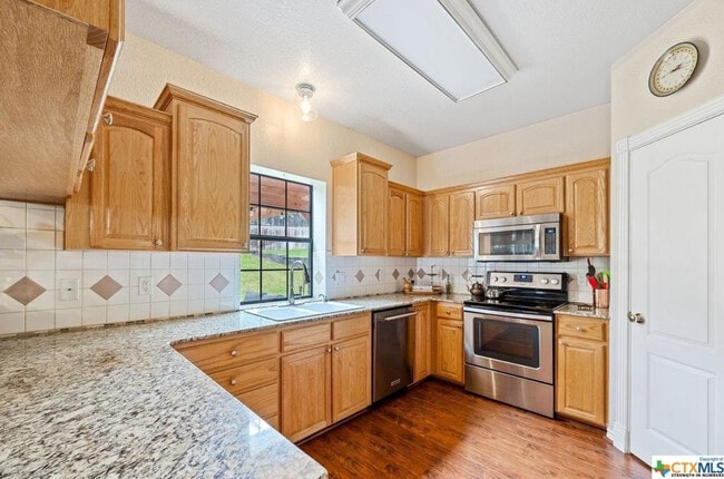 Building Photo - 1903 High Ridge Trail