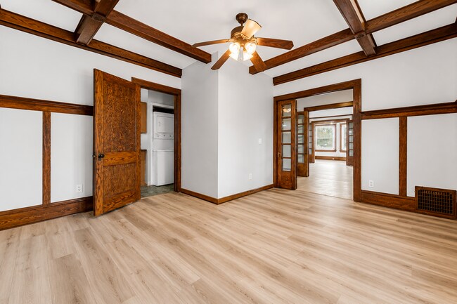 Building Photo - 855 Work Dr