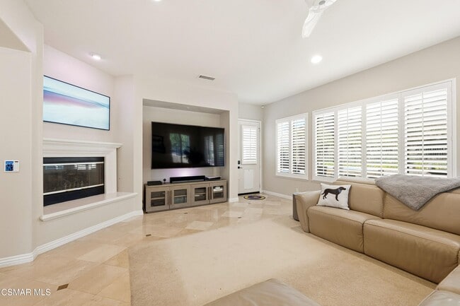 Building Photo - 2621 Springbrook Ct