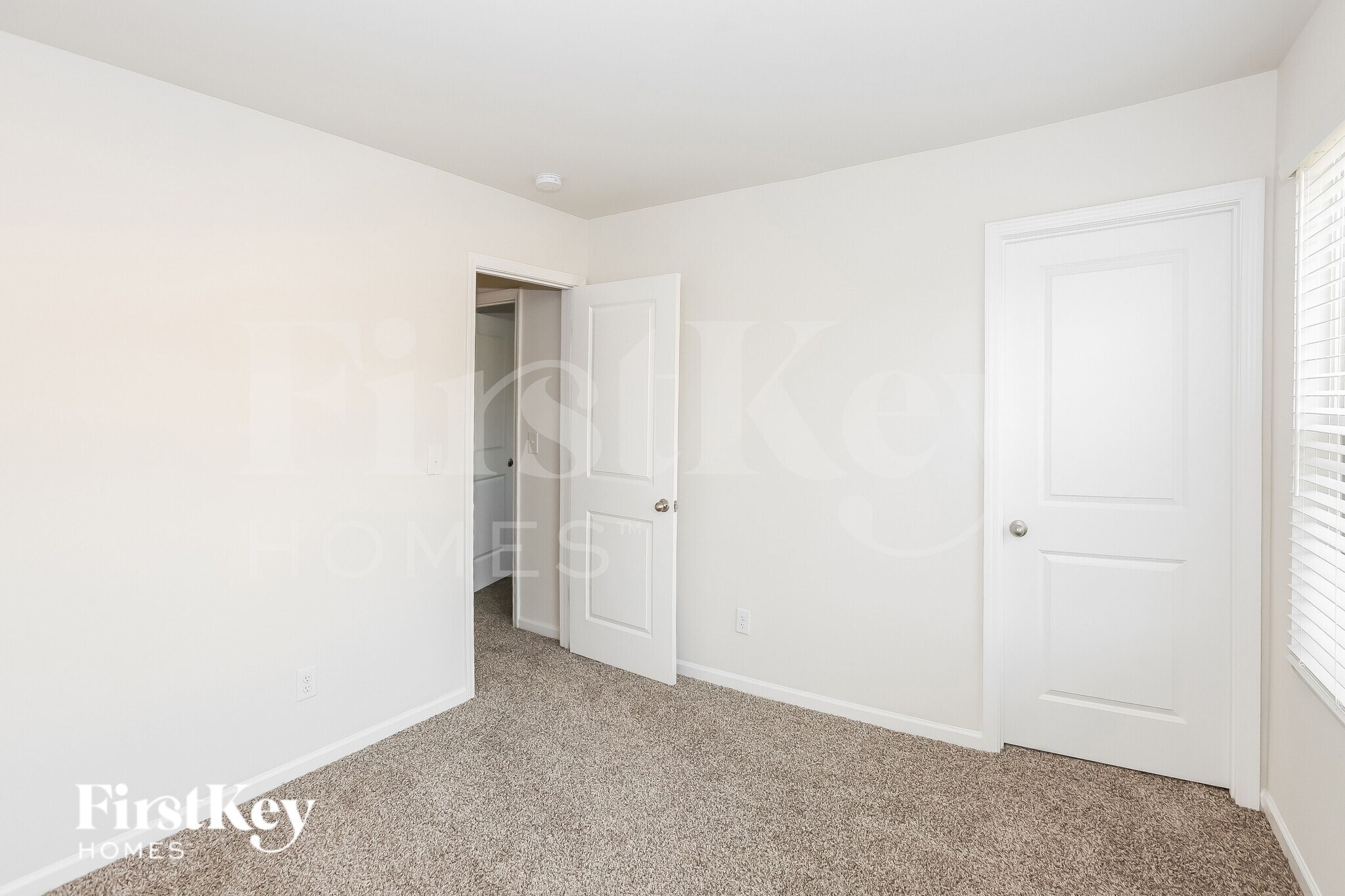 Building Photo - 10717 Rivergate Dr NW