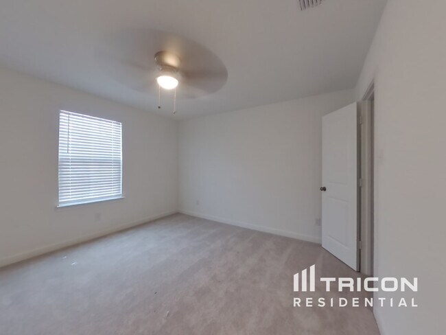 Building Photo - 2705 Serenity Grv Ln