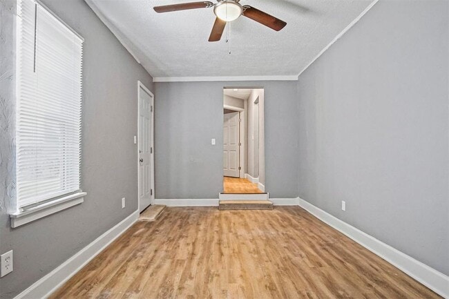 Building Photo - 1704 Cairo Ave