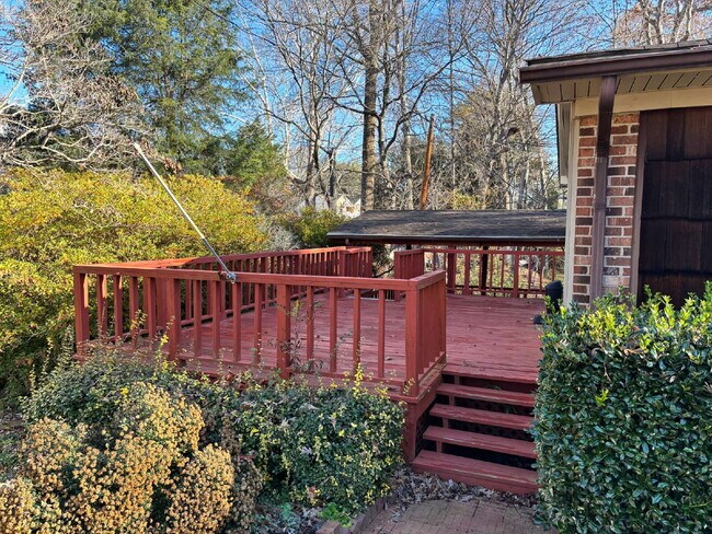 Building Photo - Charming Home for Rent on Quiet Cul-de-Sac!