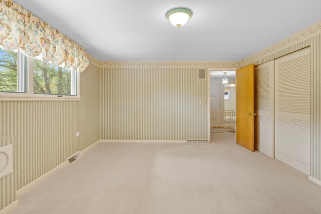 Building Photo - 3019 Hall St SE
