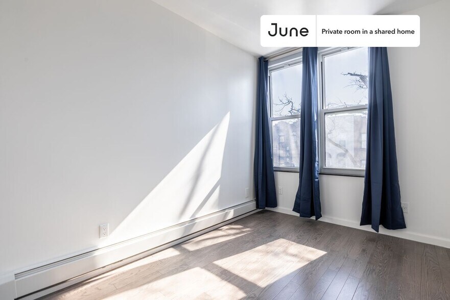 Building Photo - Room in Shared 4 bed/2 bath home