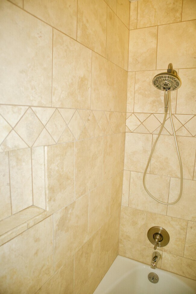 Building Photo - 26665 Whitehorn Dr