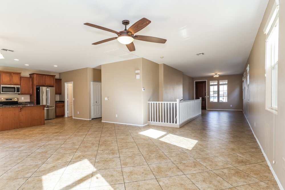 Building Photo - 2044 S Heron Ln