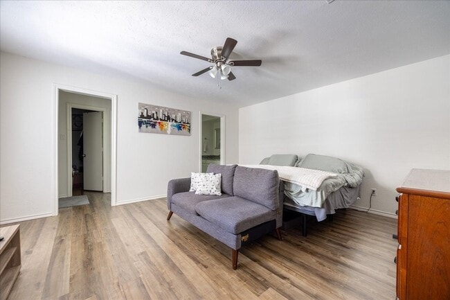 Building Photo - 1405 Ivywood Dr