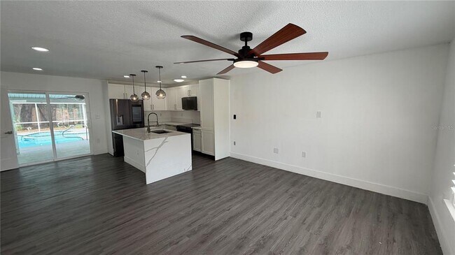 Building Photo - 2261 S Flagler Ave