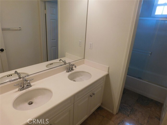 Building Photo - 3351 Via Mereno