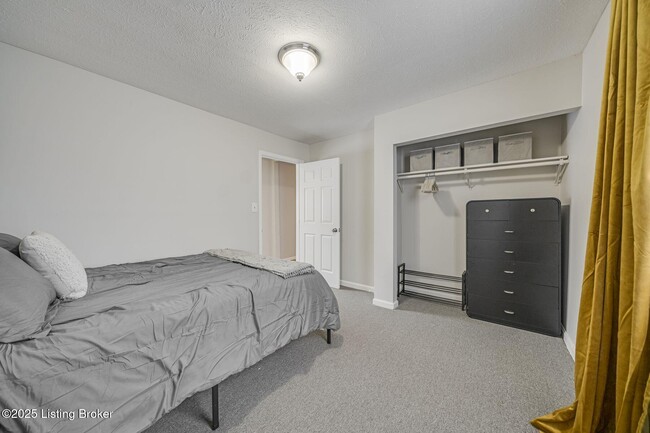 Building Photo - 1017 S Shelby St