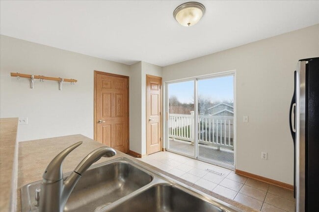 Building Photo - 3805 Design Pass