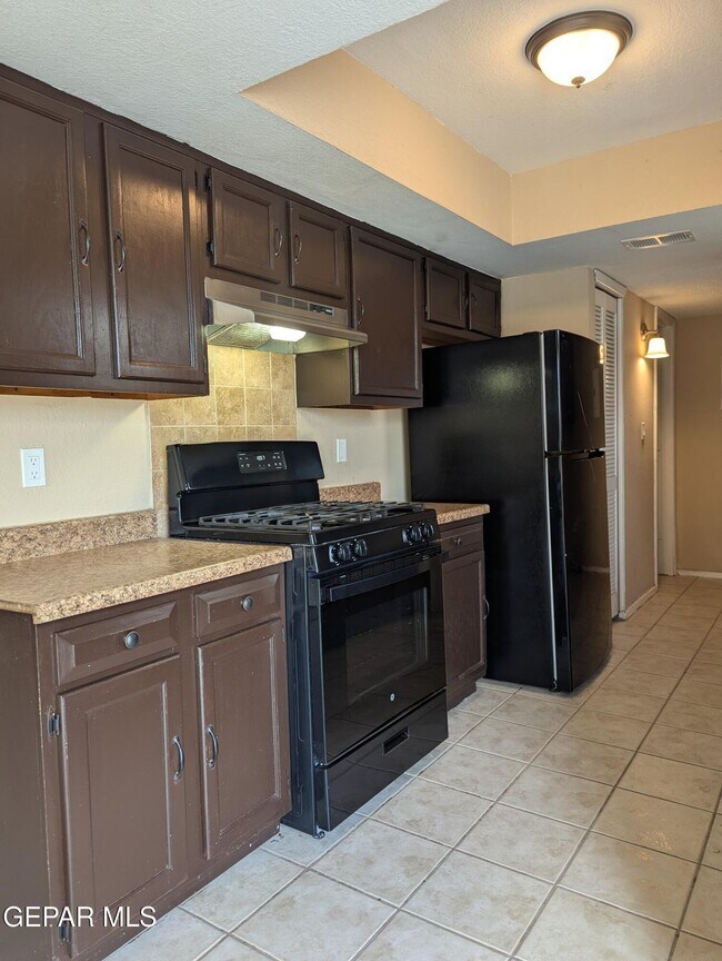 Building Photo - 11600 Marsh Mccall Way