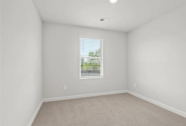 Building Photo - Brand New 3/2.5 Move In Ready Now!