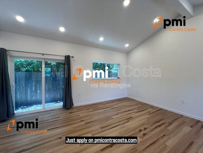 Building Photo - 1173 Las Juntas Way