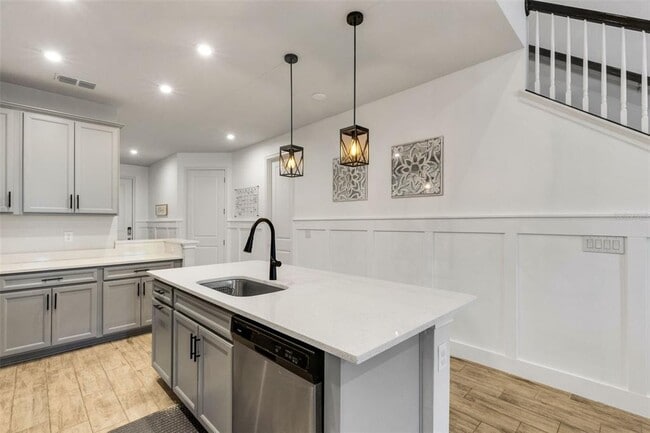 Building Photo - 5606 Silverbridge Trl