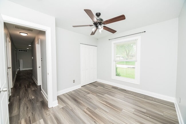 Building Photo - 3 bed 2 bath Home in Merrillville