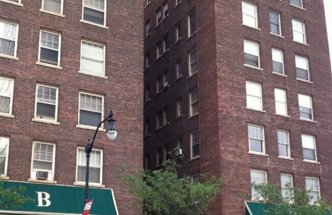 Building Photo - 29 S State St