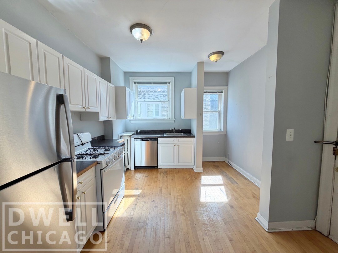 Building Photo - 741 Judson Ave