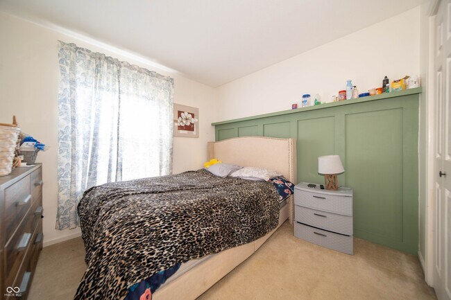 Building Photo - 9690 Barrhill Ct