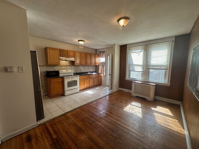Building Photo - 6604 N Uber St