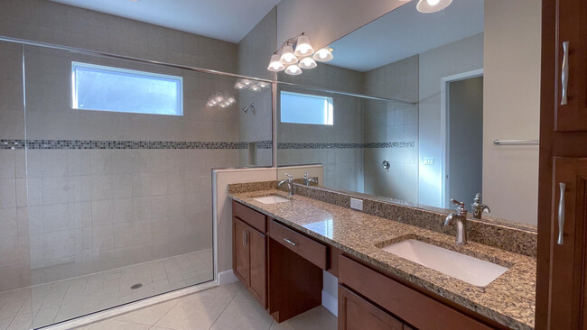 Building Photo - 15995 Whippoorwill Cir
