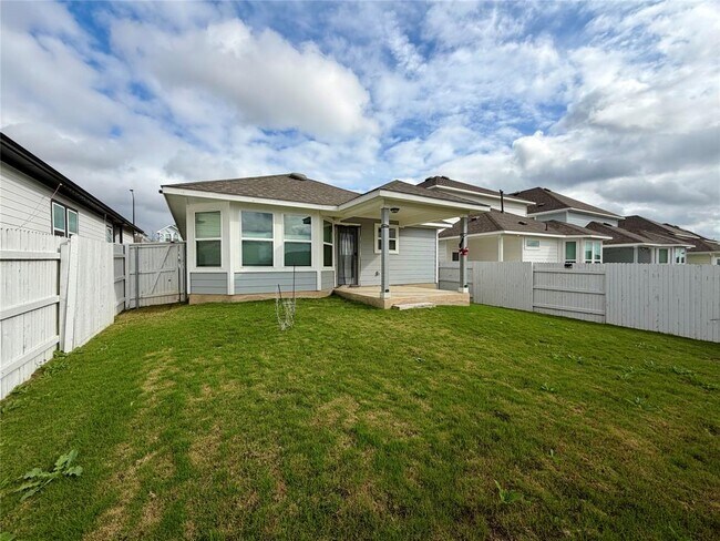 Building Photo - 159 Appleberry Ln