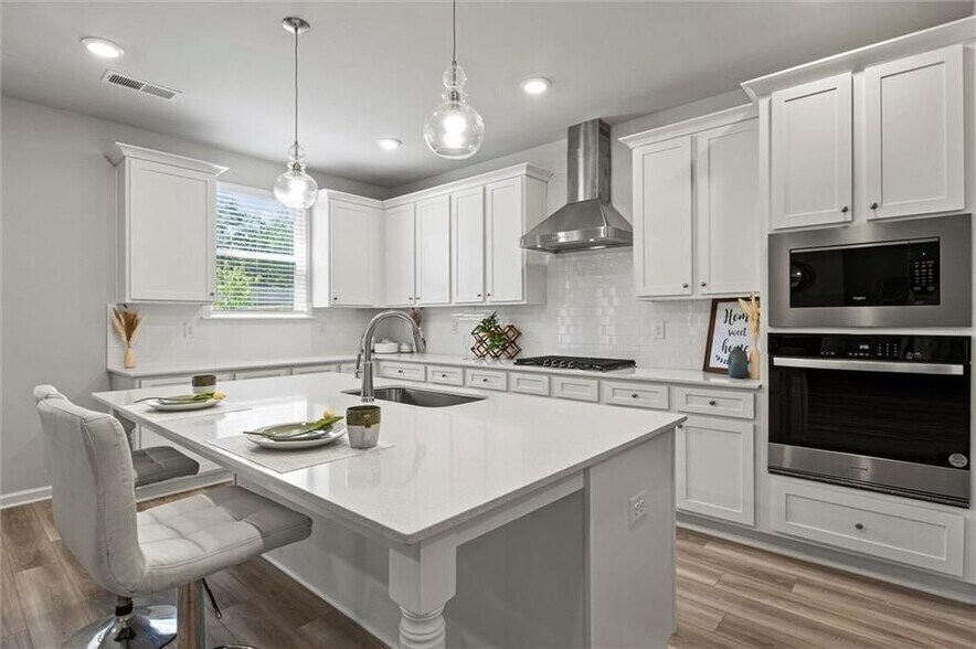 Building Photo - 213 Chiswick Lp